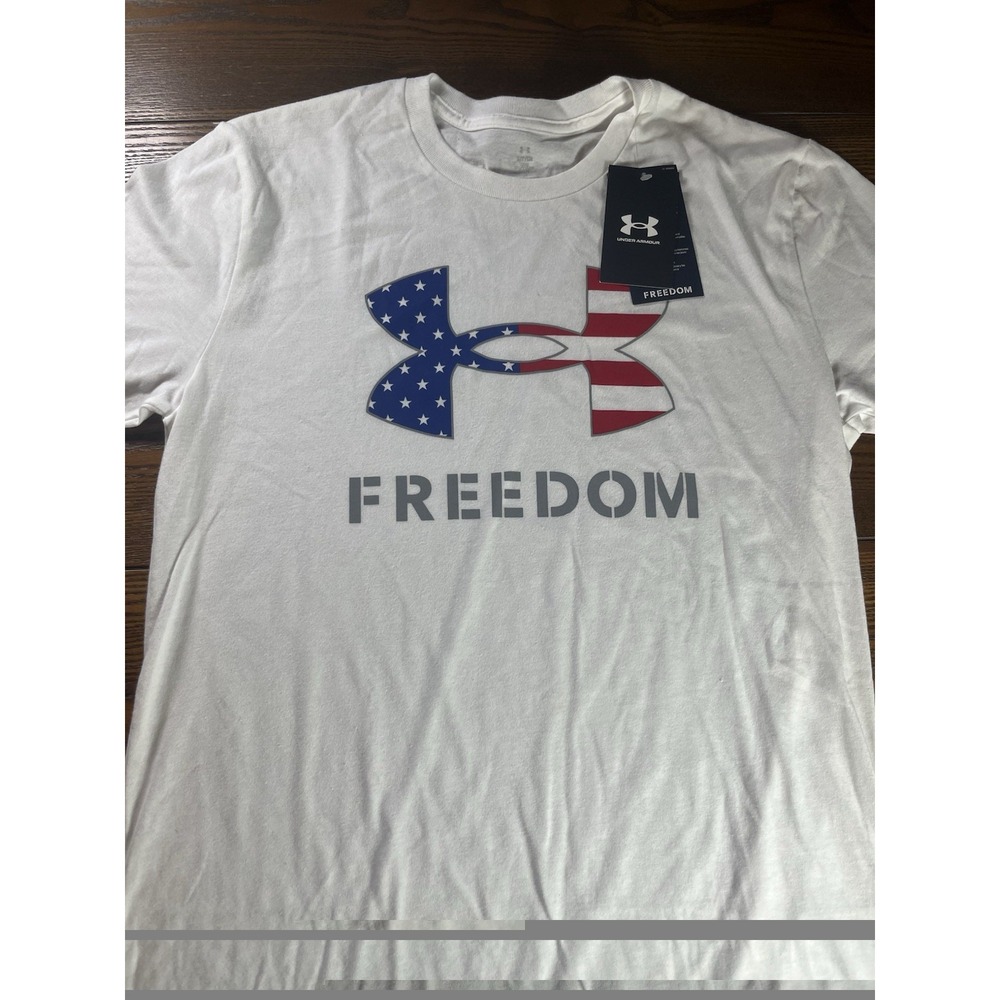 NEW Under Armour 1382970 Men's UA Freedom Logo T-Shirt Short Sleeve Athletic Tee